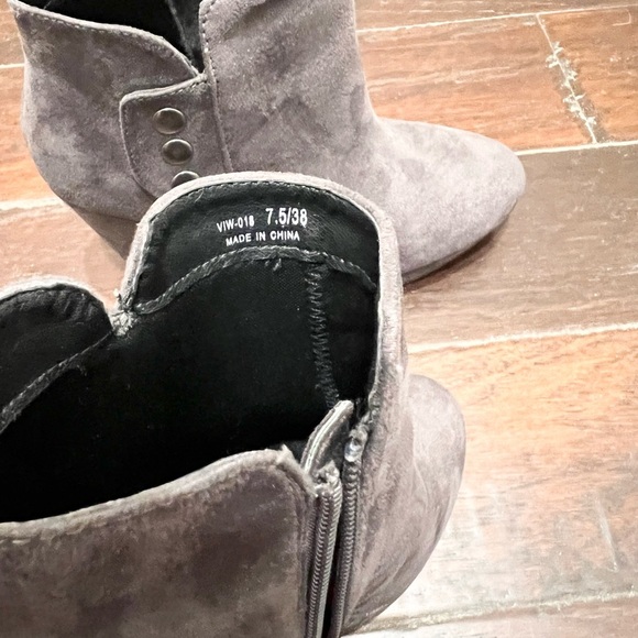 CL by Chinese Laundry Charcoal Ankle Booties - Picture 6 of 8